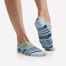Load image into Gallery viewer, Grippy Yoga-Barre Socks
